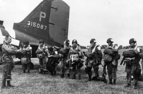 Paratroopers Get Final Instructions