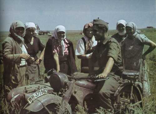 War correspondent and Soviet women