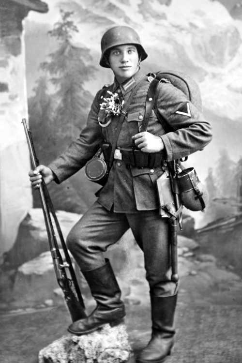 Portrait of young German soldier. 