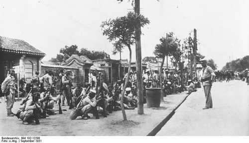 Chinese troops during the Mujden-incident