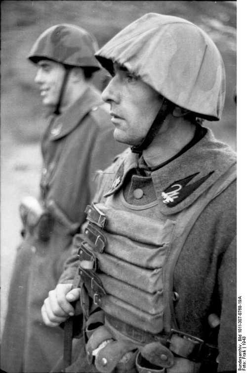 Italian soldier 1943 II