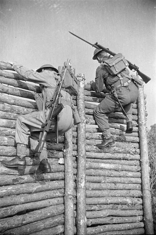 Combat assault training, Camp Borden, 1941