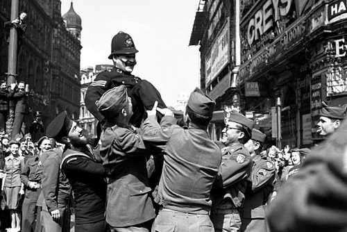Jubilation on Piccadilly