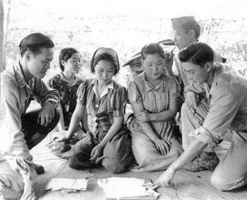 Chinese soldiers and comfort women