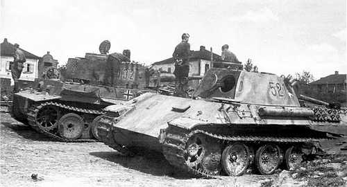Captured tanks "Tiger" and "Panther"