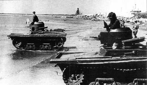 Amphibious tanks T-37