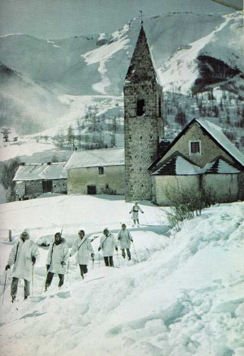 US paratroopers in the Alps