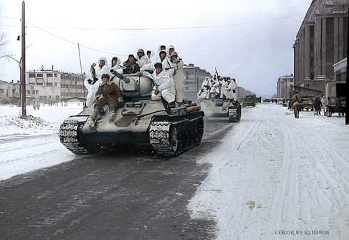 Soviet tankborne infantry on the way to the front 