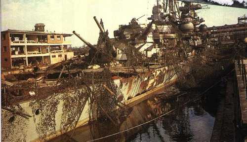 Admiral Hipper destroyed in harbour