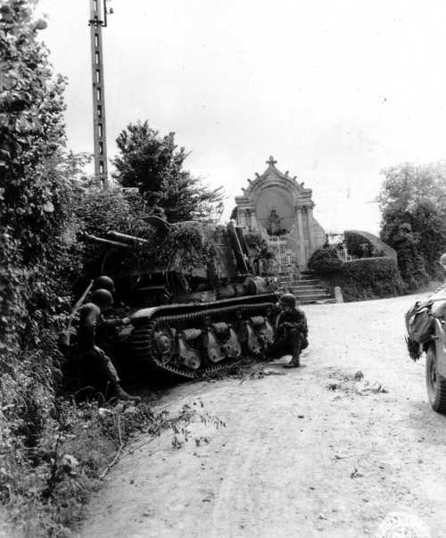 Knocked-out 4.7 cm PaK(t) auf Panzerkampfwagen