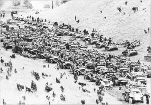 softkins of 7th Panzer division moving