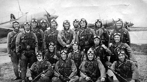 Japanese kamikaze pilots