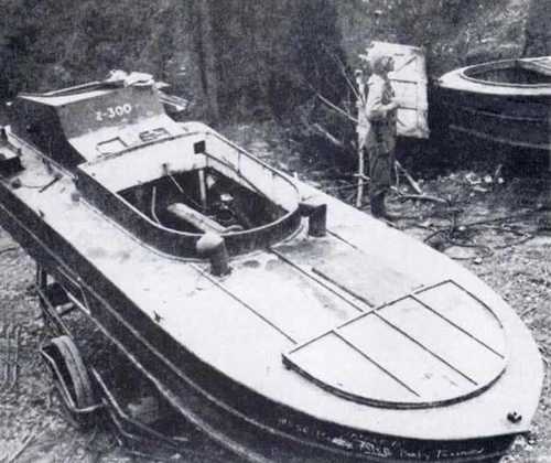 Suicide boat shinyo