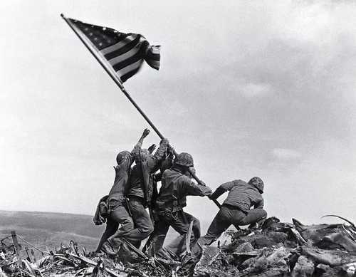 Marines Raising The American Flag On Iwo Jima 