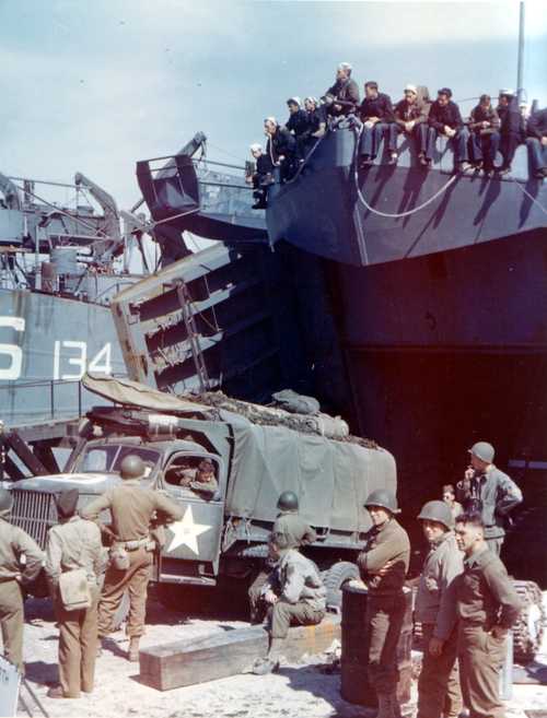 Unloading Army Vehicles