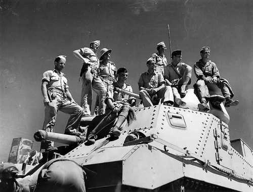 Allied tank crews posing