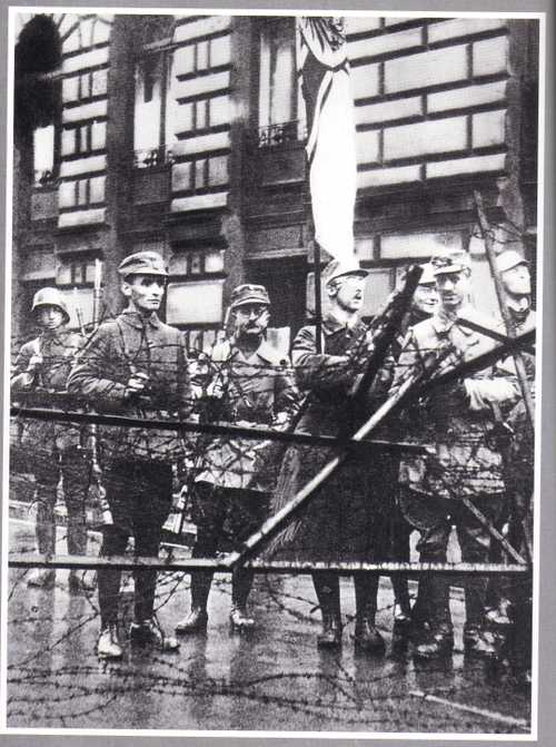 Himmler at the Barricades