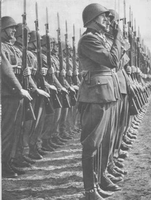 Polish infantrymen in the Thirties