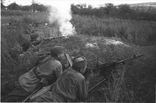 Soviets using Italian HMG