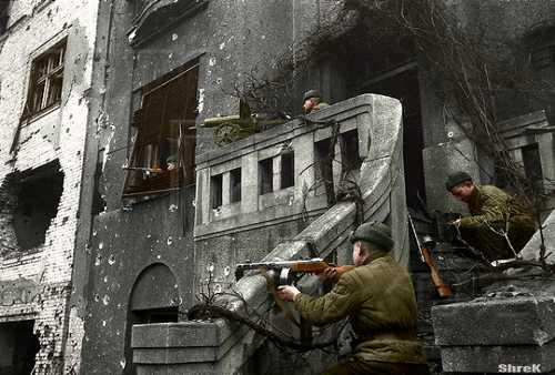 Soviet soldiers, Berlin 1945
