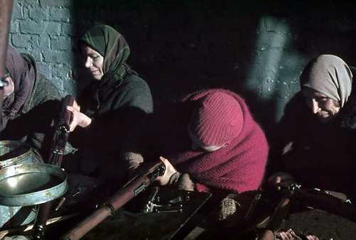 Cleaning captured Polish weapons