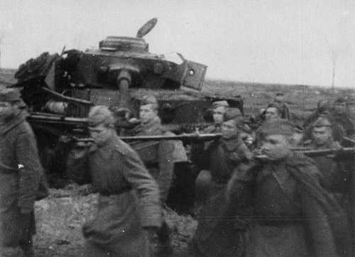 Soviet AT rifle team