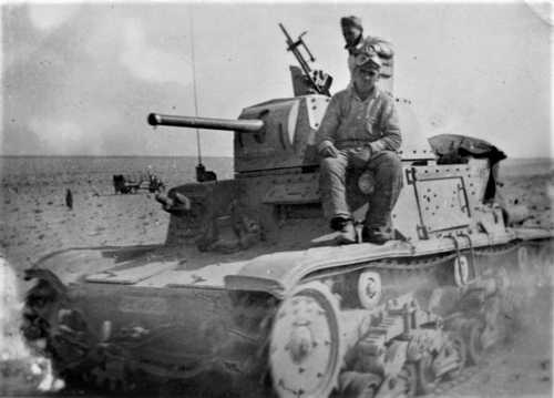 M-13/40 tank