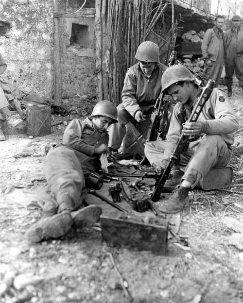 Captured German machine guns