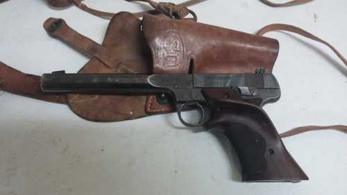 Does anyone know what kind of pistol this is?