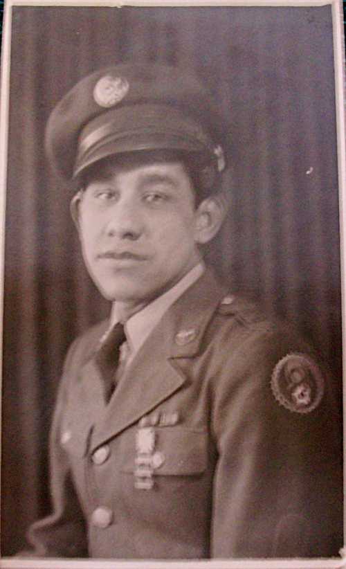 Alfredo Benevidez great-cousin