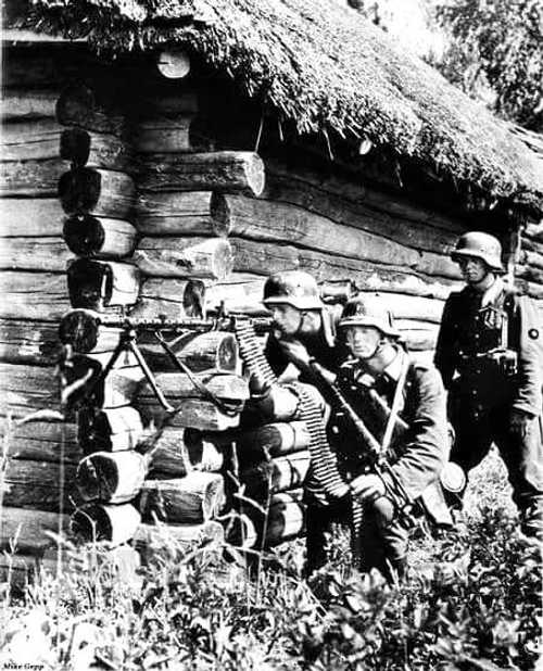 Mg34 crew