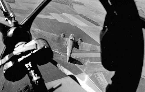 Flying Heinkel He-111