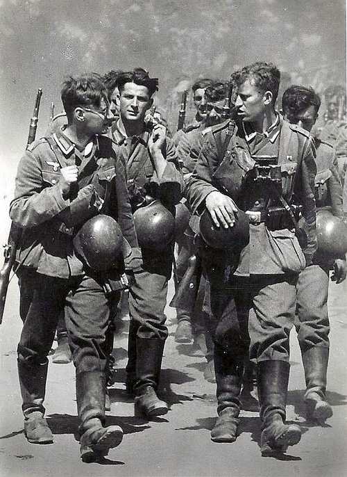 Warm weather march German Forces Gallery
