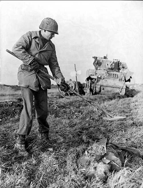 Mine detector