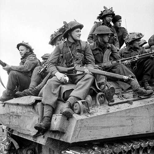 Tank borne infantry