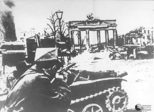 Street fighting in berlin