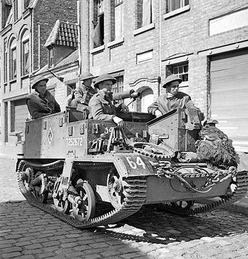  Universal Carrier 