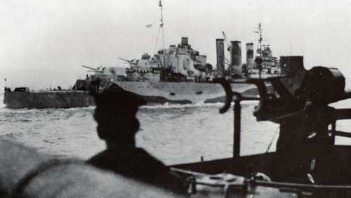 HMS Cumberland from Athabaskan