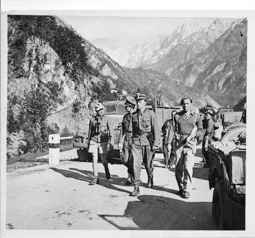 6th British AD escorts German officers