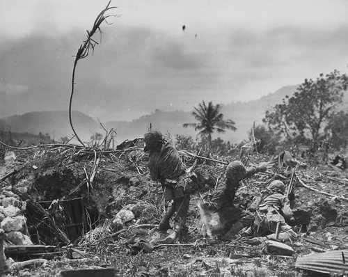 Marines hurl hand grenades