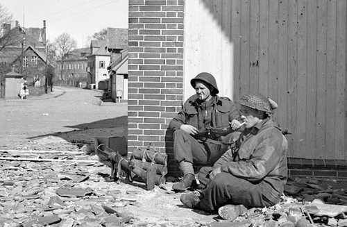 Canadian PIAT team.