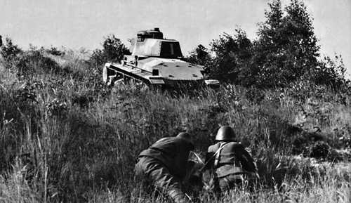 LT-35 and Czechosovak troops