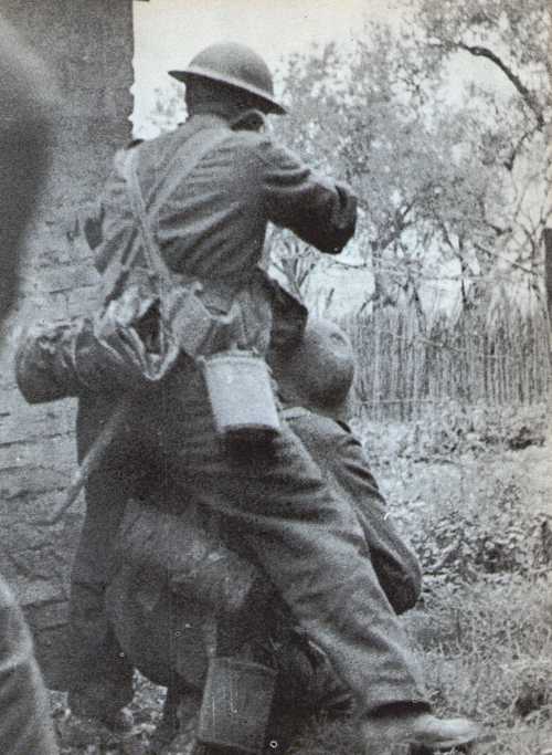 Canadian soldiers at Ortona