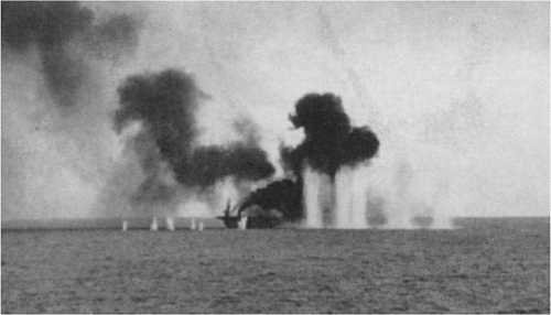 Gambier Bay under attack 2