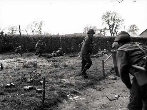 Returning fire through a hedge