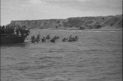 Russian marines wade ashore