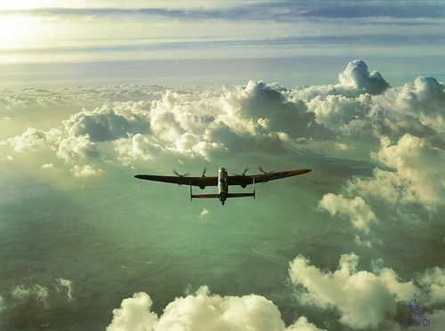  Avro Lancaster III (ED592)