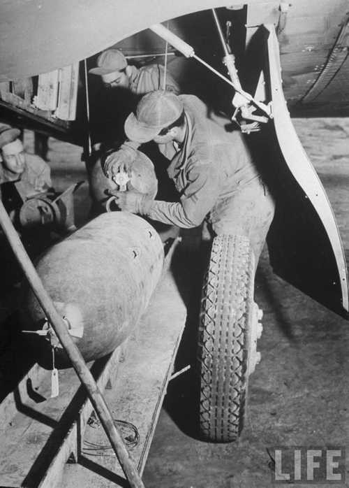 Bombs for a “Flying Fortress”