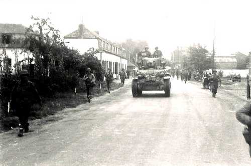 Yanks and tanks into Holland