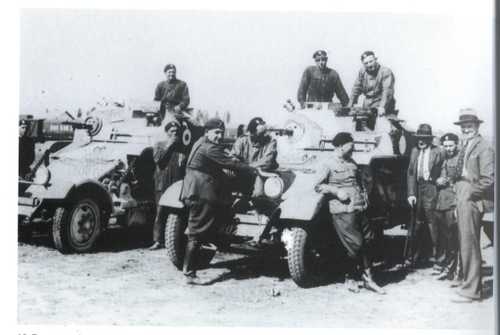 Armored Cars, I dont know this model...